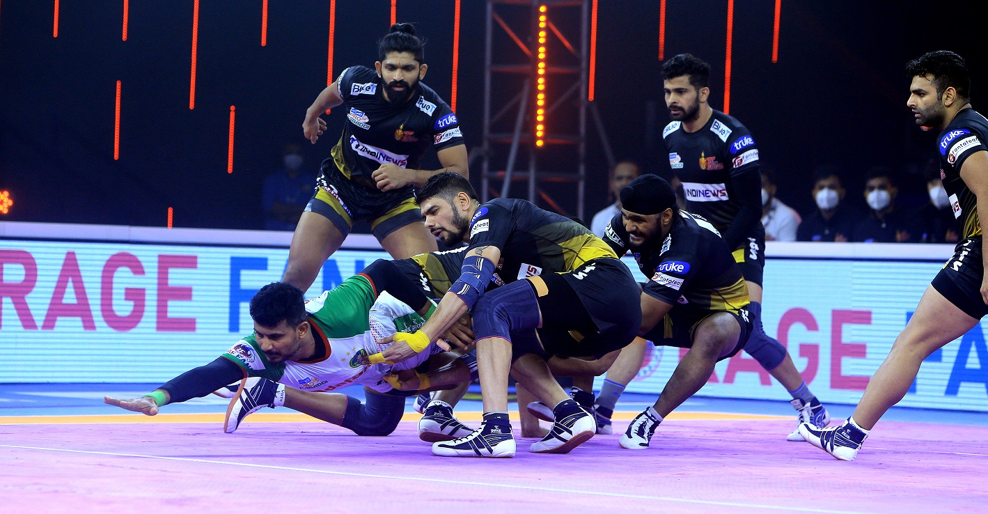 Pro Kabaddi | Sachin’s last-minute raid takes Patna Pirates to top of the table