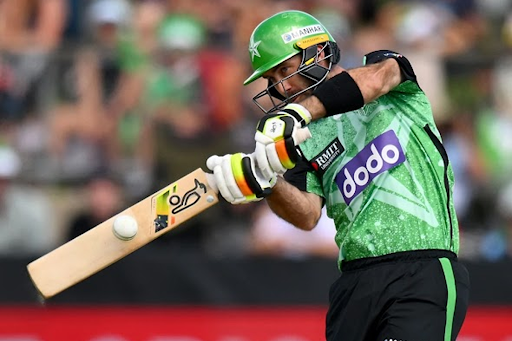 WATCH, BBL | Glenn Maxwell rocket makes hard landing on SCG roof