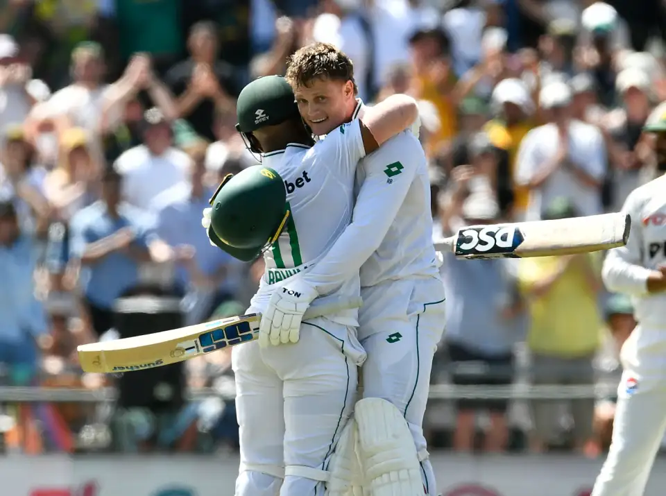 ‌SA vs PAK | Twitter reacts to Rickelton and Bavuma ton irritate Pakistan on opening day