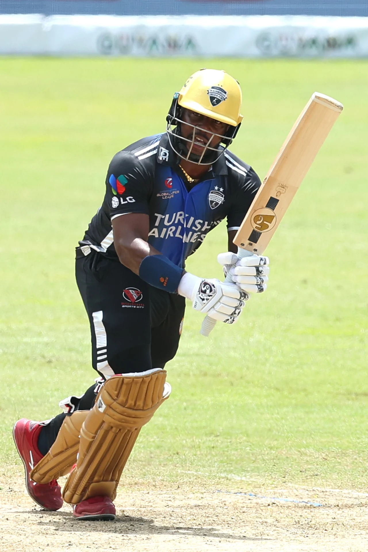 Kyle Mayers of Rangpur Riders in action 